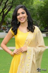 Ritu Varma At Pelli Chupulu Movie Abhinandhana Sabha